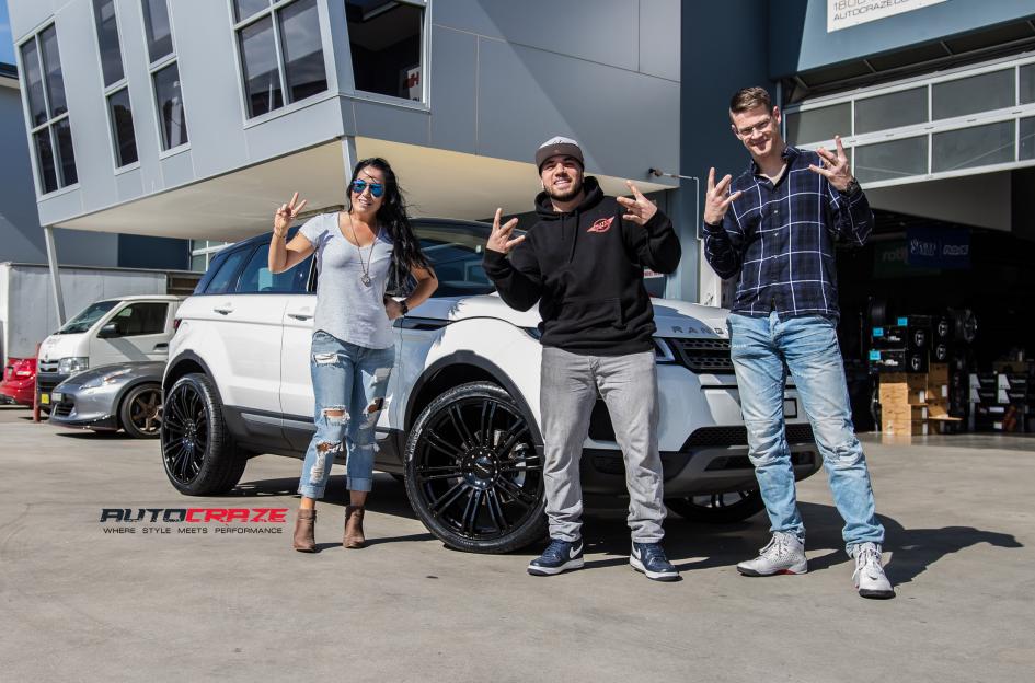 RANGE-ROVER-EVOQUE-D2-GLOSS-BLACK